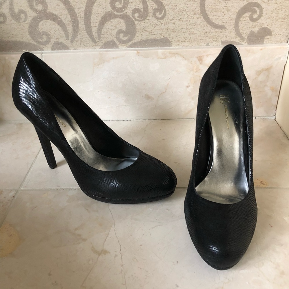 Black stilettos *NEW*